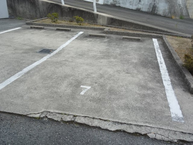 レオパレス永井Ⅱの駐車場