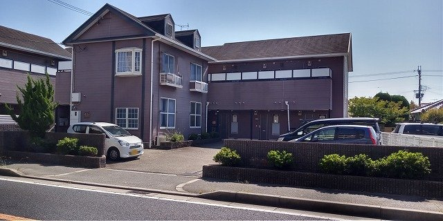レオパレスナカムラⅡの外観