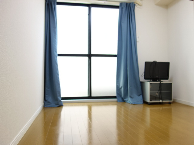 レオパレスセラフⅡの玄関