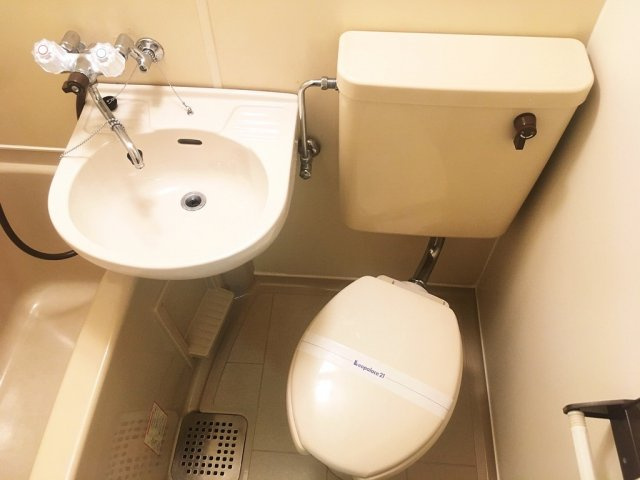 レオパレス松田の内装