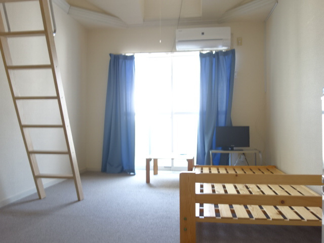 レオパレス松田の子供部屋