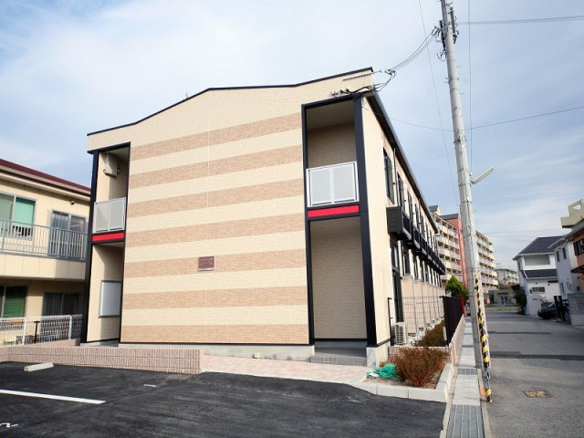 神戸市西区玉津町新方のアパートの外観