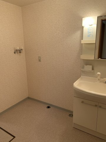 釧路市昭和中央３丁目のアパートの洗面所
