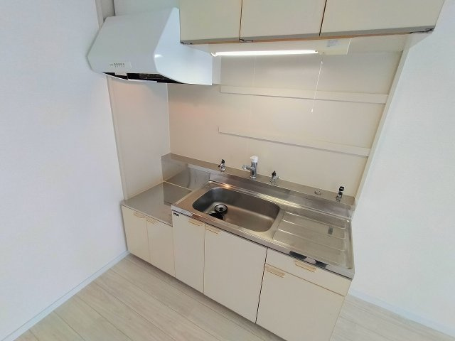 神戸市兵庫区西出町１丁目の賃貸マンションのキッチン