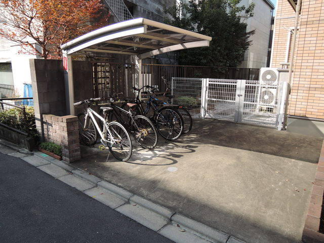 ＣＯＭＦＯＲＴのその他共用部分|★２階住居の駐輪スペース★