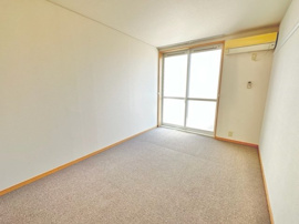 こちらの居間で趣味の時間をお楽しみください