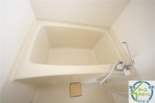 ヴィレッジコート山手の浴室|※類似部屋