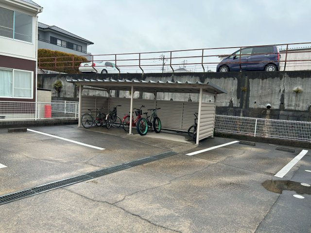 ハイツオリオンBの駐車場