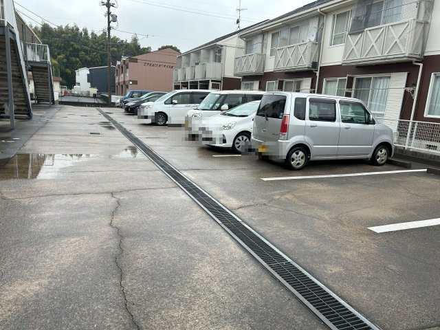 ハイツオリオンBの駐車場