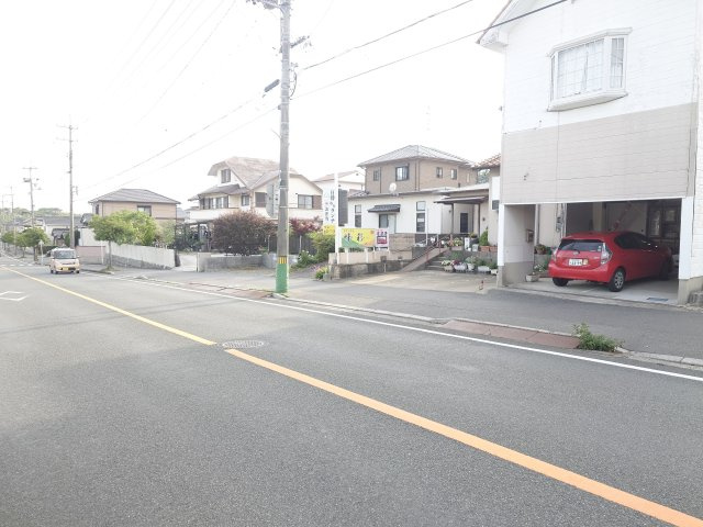【駐車場】 | 予備駐車場も完備されております