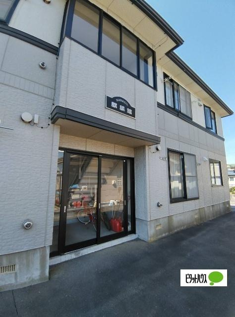 麒麟館のエントランス