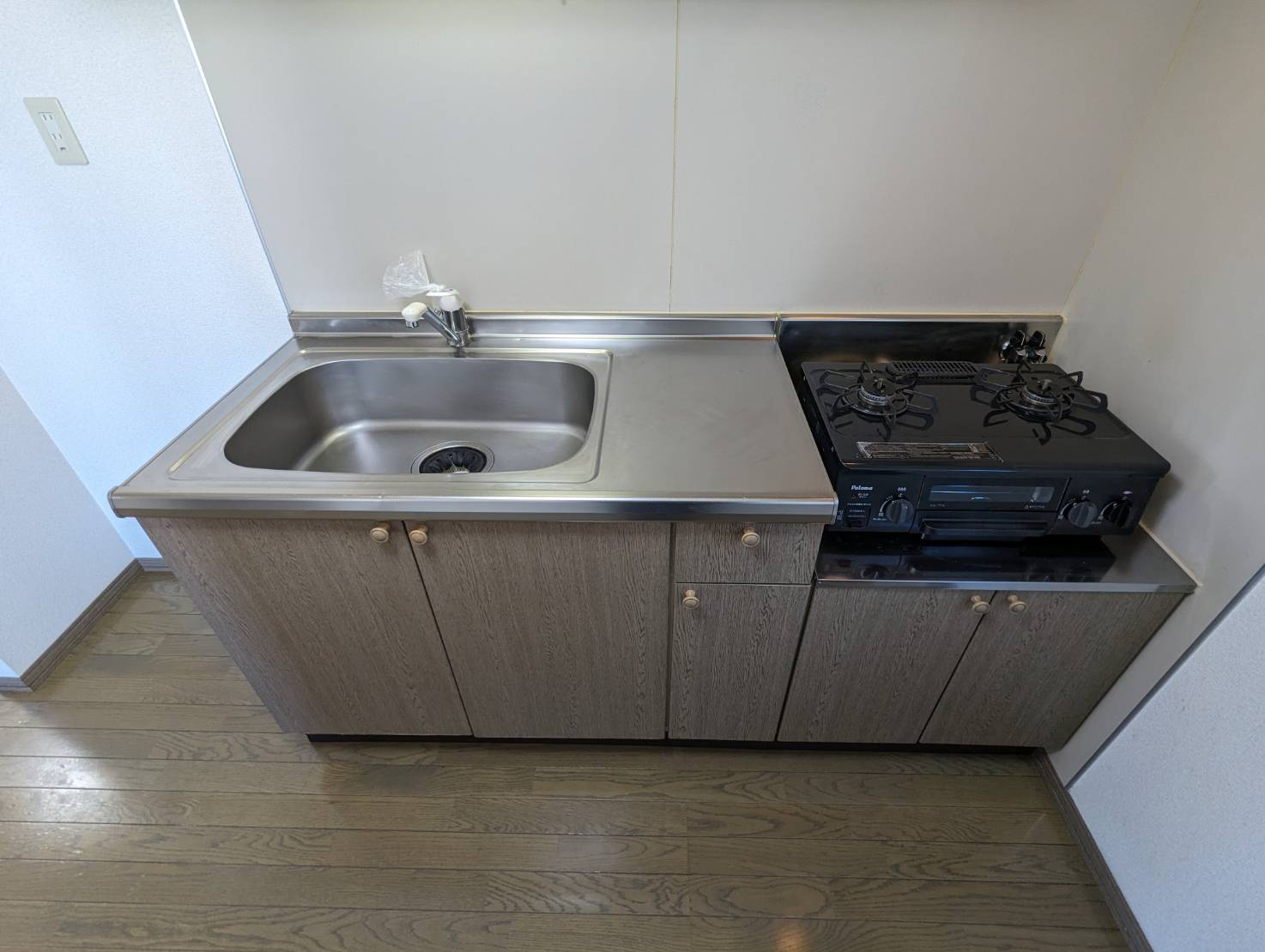 麒麟館のキッチン