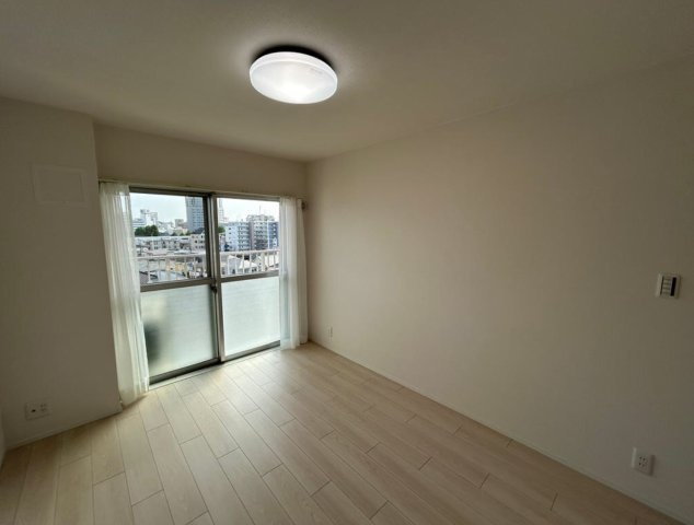 メイツ柏B棟の洋室