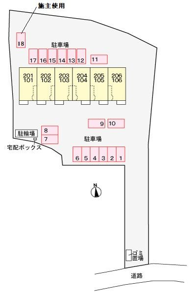 クレセントの駐車場