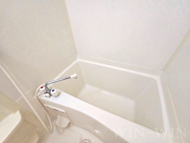 スプリングスの浴室