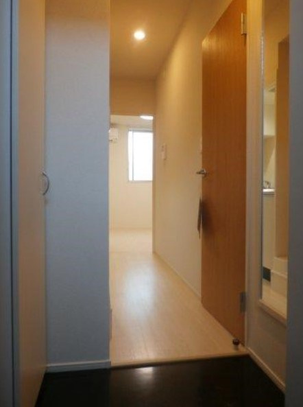 クリエイト上井草の玄関