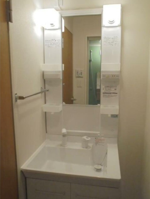 クリエイト上井草の独立洗面台