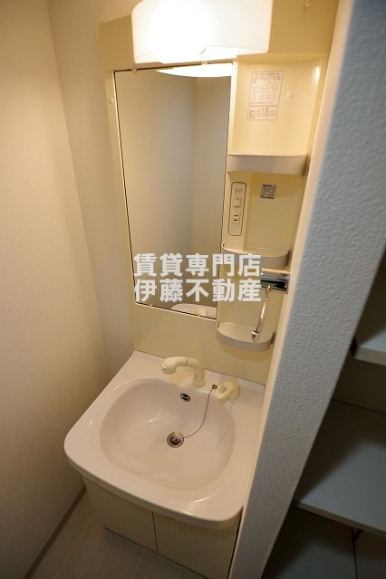 エルスタンザ徳川の独立洗面台