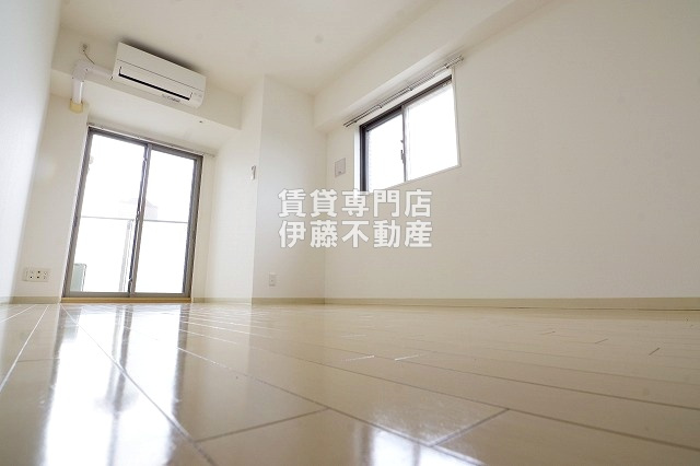 エルスタンザ徳川の洋室