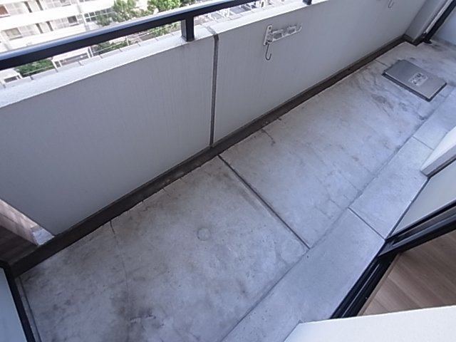 神戸市須磨区大田町４丁目の賃貸マンションのバルコニー