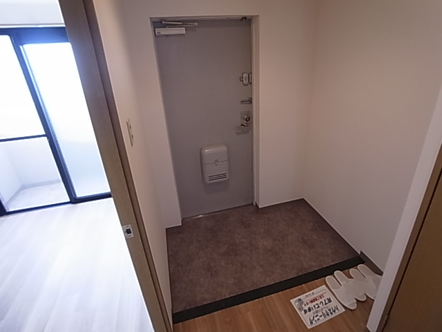 神戸市須磨区大田町４丁目の賃貸マンションの玄関