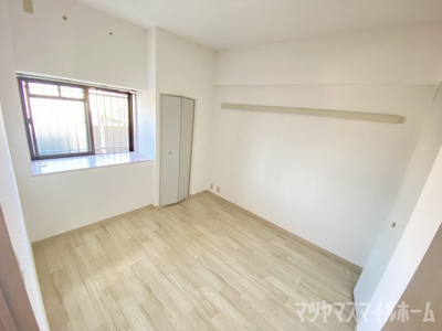 【寝室】 | サンライト鶴見