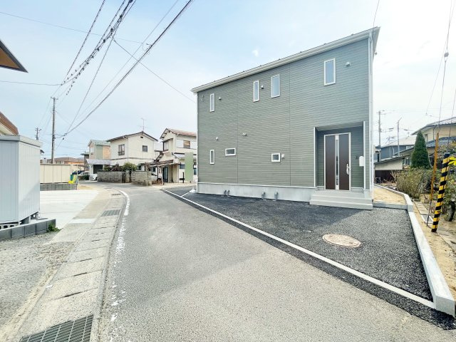 新築戸建・建売　福島市野田町第14　CRADLE GARDEN　全2棟の前面道路含む現地写真