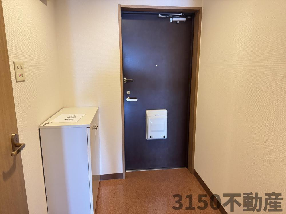 ハイツ南の玄関