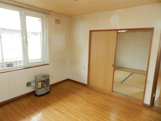 シャルマン幌別Ｃの居間・リビング