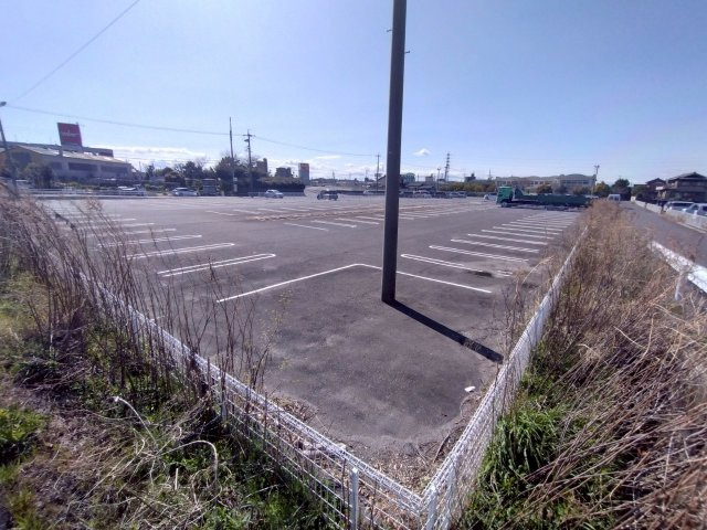 乙川一色町貸地の駐車場