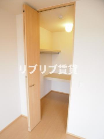 グロリアスの収納