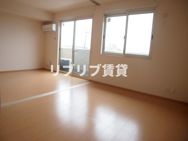グロリアスの洋室