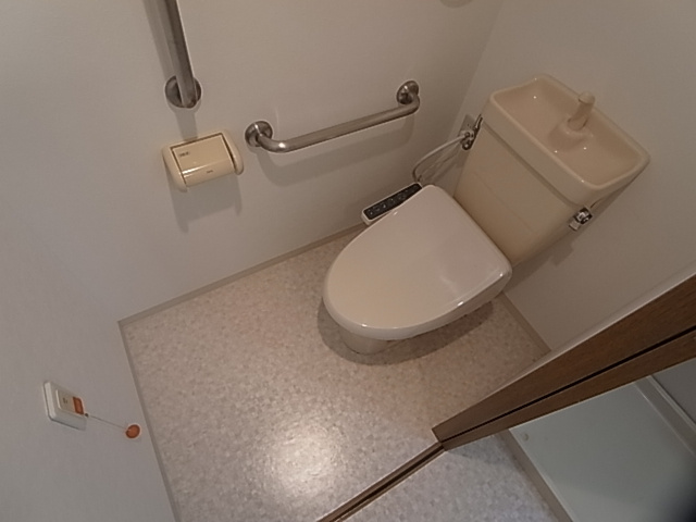 神戸市兵庫区松本通６丁目の賃貸マンションのトイレ|ウォシュレット付