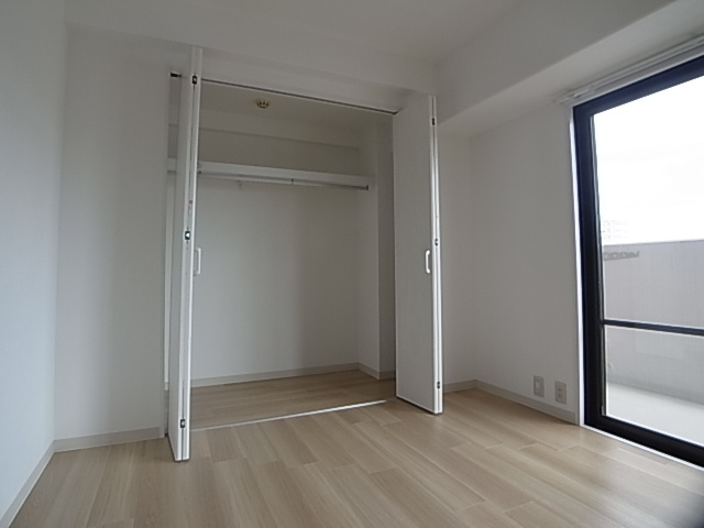 神戸市兵庫区松本通６丁目の賃貸マンションの収納|クローゼット