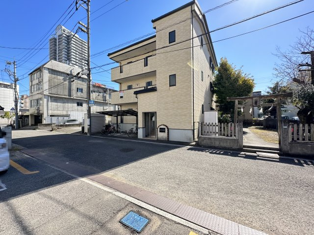 フレンテ・カルポートの外観