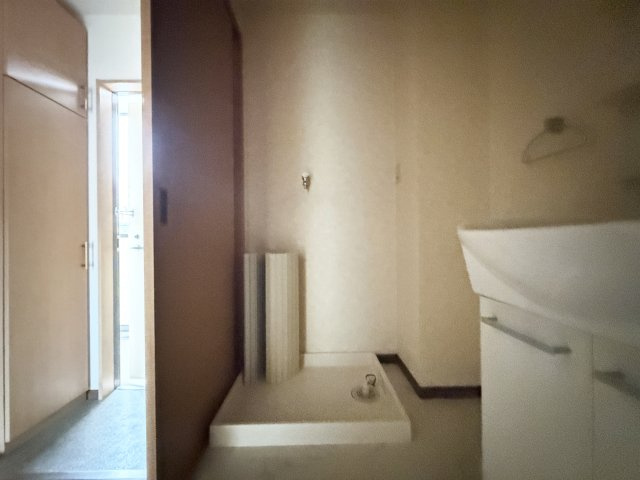 フレンテ・カルポートの洗面所