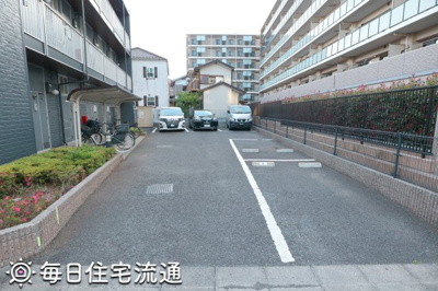 【駐車場】 | グランシャリオ