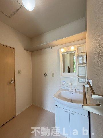 シャーメゾン不知火の洗面所