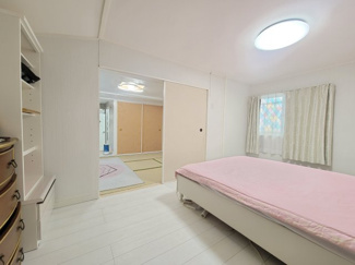 【その他】 | 平安テラスハウス | ※ベッドはモデル的に設置しています（入居時撤去）