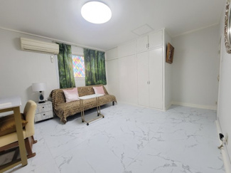 【内装】 | 平安テラスハウス | ※ソファーはモデル的に設置しています（入居時撤去）