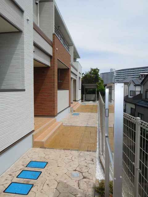 シェル　ブルー　　刈谷市近郊の賃貸はクラスホームのエントランス