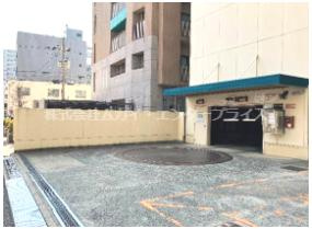 江坂・ミタカビルの駐車場|敷地内駐車場空きあり☆