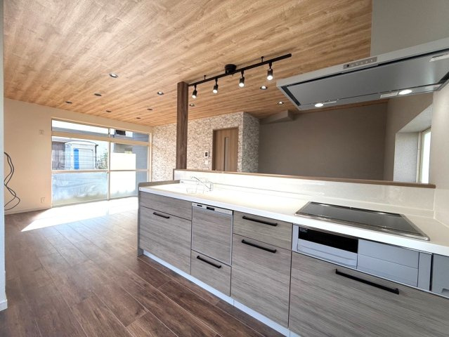 長府満珠町戸建のキッチン