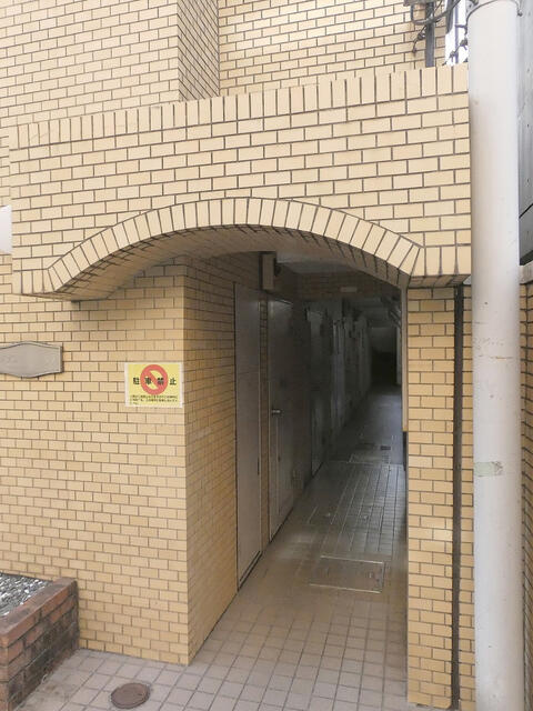 apartment 幡ヶ谷２丁目