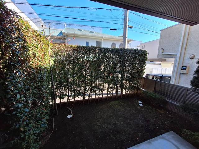 オークハイツの展望|植栽で人目も遮っています