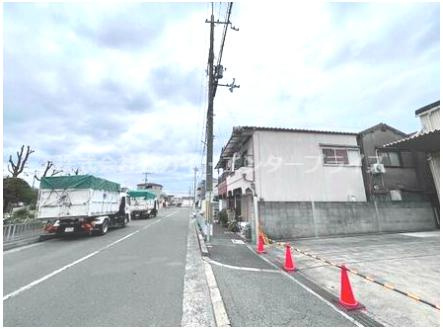 四宮植田倉庫の周辺|前面の通りです☆