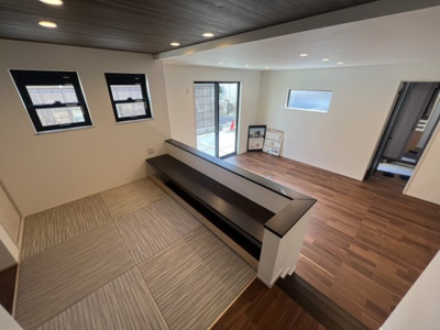 【居間・リビング】 | セルリアンステージ　岩国市中津町三丁目　2号棟