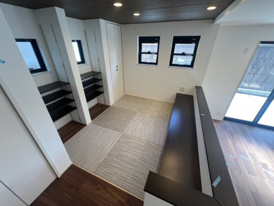 【居間・リビング】 | セルリアンステージ　岩国市中津町三丁目　2号棟