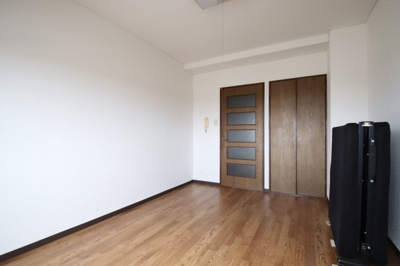 【洋室】 | ブルージュ喜志