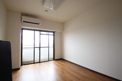 【洋室】 | ブルージュ喜志